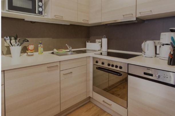 H&H Apartments Im Herzen Der Stadt Teilweise Mit Balkon Ruhig Zentral Modern Mit Kueche ไกรฟ์สวัลด์ ภายนอก รูปภาพ