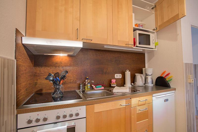 H&H Apartments Im Herzen Der Stadt Teilweise Mit Balkon Ruhig Zentral Modern Mit Kueche ไกรฟ์สวัลด์ ภายนอก รูปภาพ
