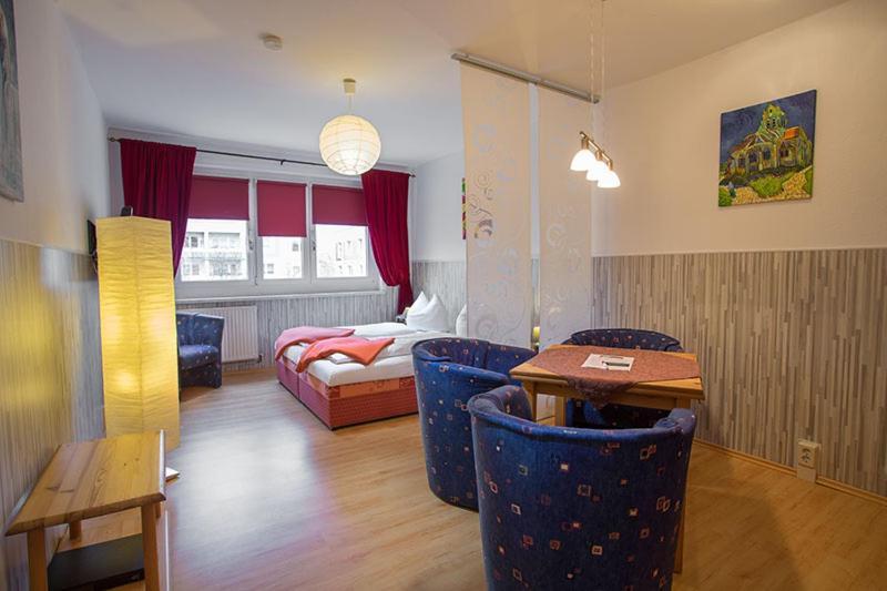 H&H Apartments Im Herzen Der Stadt Teilweise Mit Balkon Ruhig Zentral Modern Mit Kueche ไกรฟ์สวัลด์ ภายนอก รูปภาพ