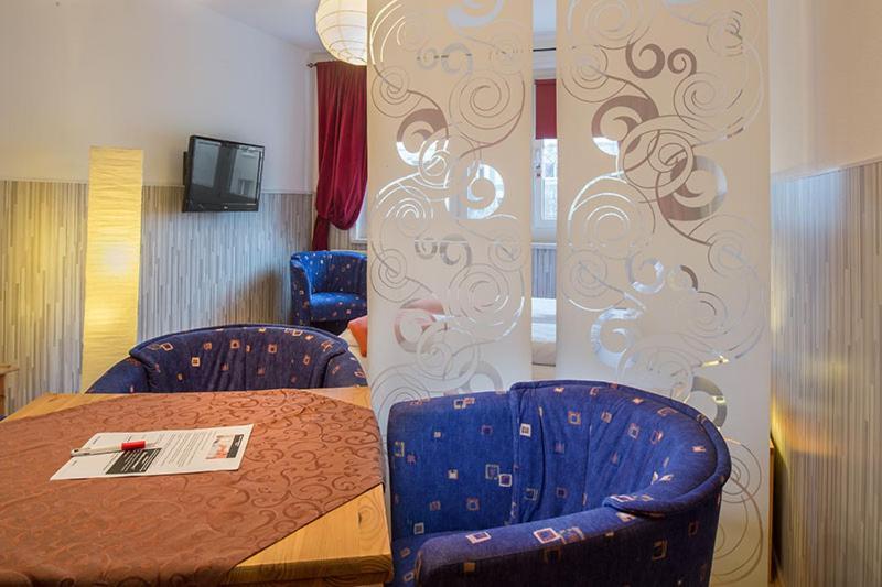 H&H Apartments Im Herzen Der Stadt Teilweise Mit Balkon Ruhig Zentral Modern Mit Kueche ไกรฟ์สวัลด์ ภายนอก รูปภาพ