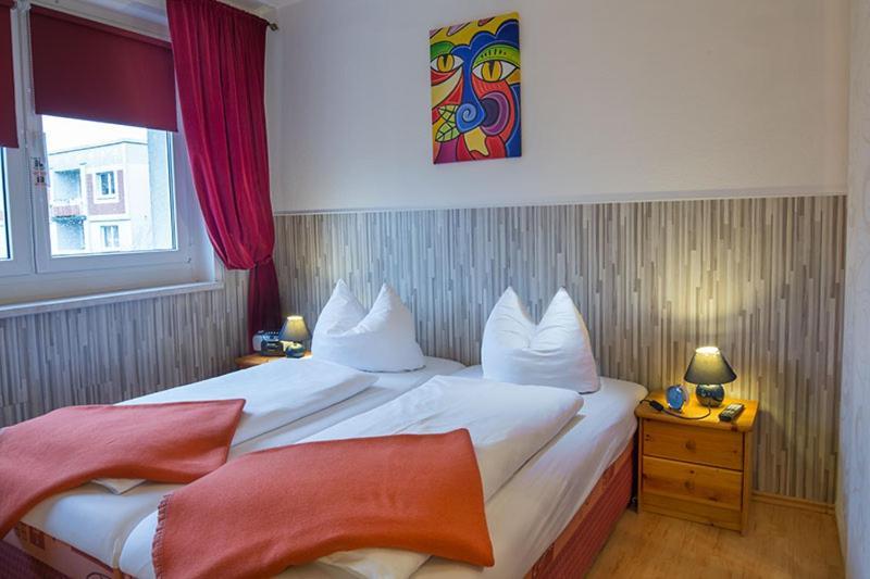 H&H Apartments Im Herzen Der Stadt Teilweise Mit Balkon Ruhig Zentral Modern Mit Kueche ไกรฟ์สวัลด์ ภายนอก รูปภาพ