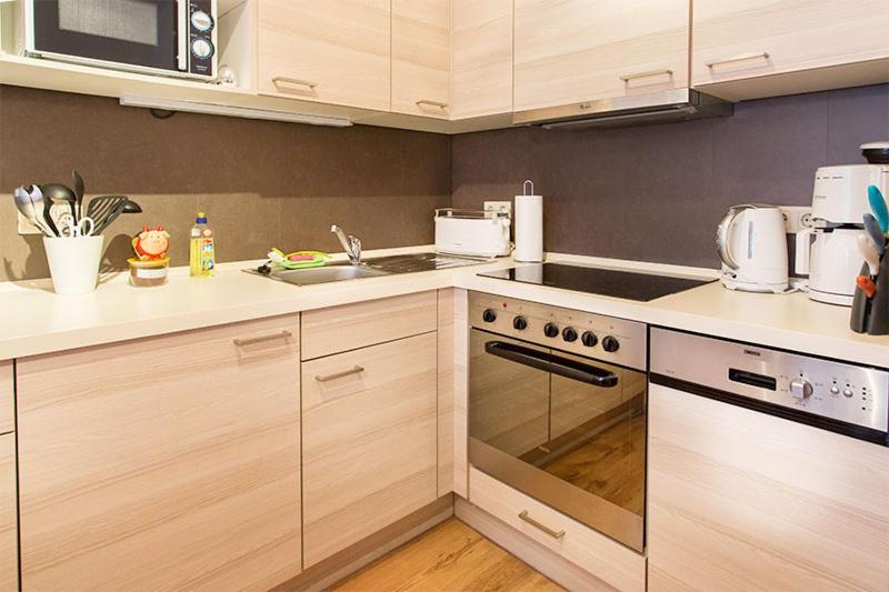 H&H Apartments Im Herzen Der Stadt Teilweise Mit Balkon Ruhig Zentral Modern Mit Kueche ไกรฟ์สวัลด์ ภายนอก รูปภาพ